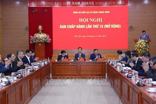 Hội nghị Ban Chấp hành Đảng bộ Khối các cơ quan Trung ương lần thứ 19 (mở rộng) Hội nghị Ban Chấp hành Đảng bộ Khối các cơ quan Trung ương lần thứ 19 (mở rộng)