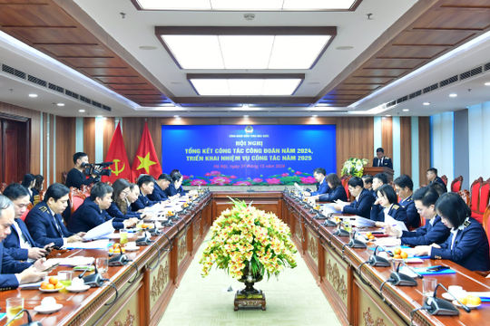 Phát huy vai trò của Công đoàn Kiểm toán nhà nước tham gia vào nhiệm vụ chính trị của Ngành Phát huy vai trò của Công đoàn Kiểm toán nhà nước tham gia vào nhiệm vụ chính trị của Ngành