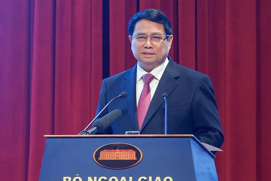Ngoại giao phải phục vụ đắc lực, hiệu quả cho mục tiêu tăng trưởng ít nhất 8%  Ngoại giao phải phục vụ đắc lực, hiệu quả cho mục tiêu tăng trưởng ít nhất 8%