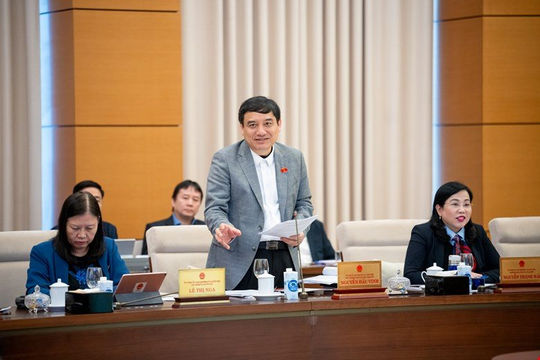Hoàn thiện quy định để quản lý chặt chẽ quảng cáo thuốc, thực phẩm chức năng Hoàn thiện quy định để quản lý chặt chẽ quảng cáo thuốc, thực phẩm chức năng