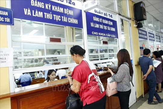 Xây dựng hệ thống bảo hiểm y tế đồng bộ, thuận lợi cho người bệnh Xây dựng hệ thống bảo hiểm y tế đồng bộ, thuận lợi cho người bệnh