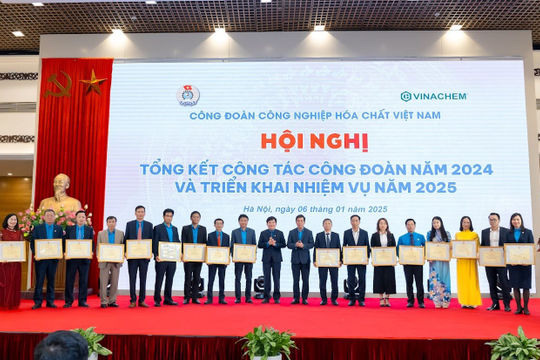 Công đoàn Công nghiệp Hóa chất Việt Nam: Chăm lo đời sống người lao động là mục tiêu hàng đầu Công đoàn Công nghiệp Hóa chất Việt Nam: Chăm lo đời sống người lao động là mục tiêu hàng đầu