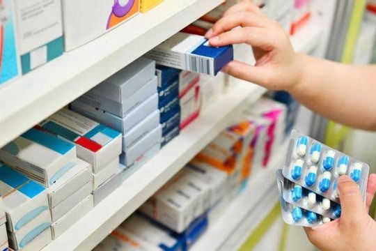 Không để thiếu thuốc, đẩy giá thuốc lên cao dịp Tết Ất Tỵ Không để thiếu thuốc, đẩy giá thuốc lên cao dịp Tết Ất Tỵ