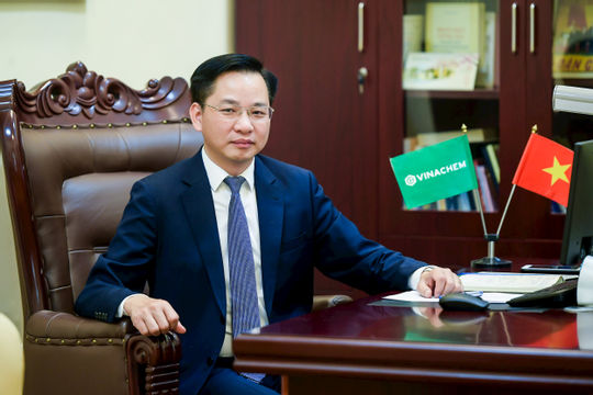 Bổ nhiệm ông Nguyễn Hữu Tú làm Tổng giám đốc Tập đoàn Hoá chất Việt Nam Bổ nhiệm ông Nguyễn Hữu Tú làm Tổng giám đốc Tập đoàn Hoá chất Việt Nam