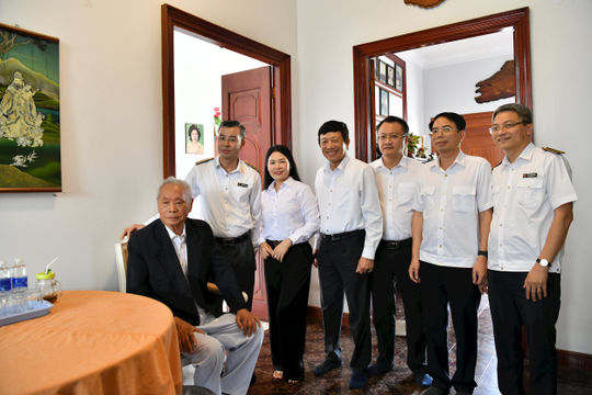 Một lần gặp Ông - Tổng Kiểm toán đầu tiên! Một lần gặp Ông - Tổng Kiểm toán đầu tiên!