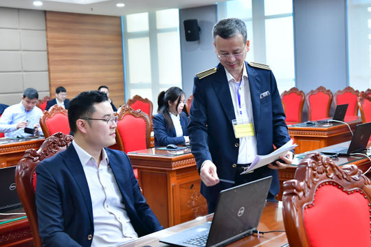 Tiếp tục tổ chức Kỳ đánh giá việc cập nhật kiến thức chuyên môn nghiệp vụ trong hoạt động kiểm toán Tiếp tục tổ chức Kỳ đánh giá việc cập nhật kiến thức chuyên môn nghiệp vụ trong hoạt động kiểm toán