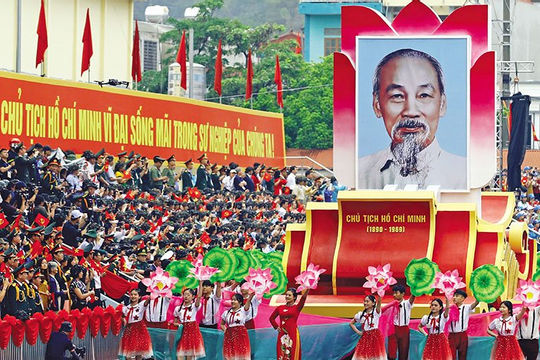 95 mùa xuân vẹn tròn ý Đảng, lòng dân