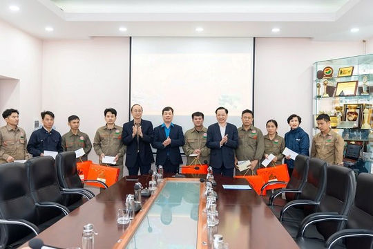 Phân lân Văn Điển phấn đấu lợi nhuận đạt trên 100 tỷ đồng năm 2025  Phân lân Văn Điển phấn đấu lợi nhuận đạt trên 100 tỷ đồng năm 2025