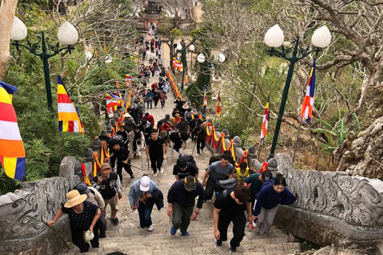 Quảng Ninh: Tổng doanh thu từ du lịch trong dịp Tết Nguyên đán Ất Tỵ ước đạt 2.600 tỷ đồng