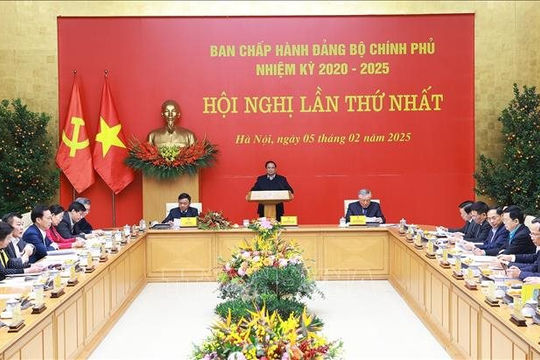 Bí thư Đảng ủy, Chủ tịch Tập đoàn Hóa chất Việt Nam Phùng Quang Hiệp tham gia Ban chấp hành Đảng bộ Chính phủ Bí thư Đảng ủy, Chủ tịch Tập đoàn Hóa chất Việt Nam Phùng Quang Hiệp tham gia Ban chấp hành Đảng bộ Chính phủ