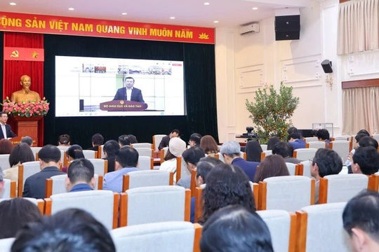 Nắm bắt thời cơ để phát triển đột phá, chuyển biến mạnh mẽ toàn ngành giáo dục Nắm bắt thời cơ để phát triển đột phá, chuyển biến mạnh mẽ toàn ngành giáo dục
