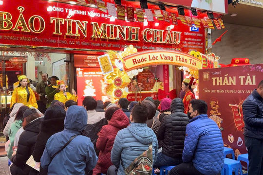 "Phố vàng" Trần Nhân Tông Ngày vía Thần Tài 2025