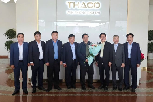 Thủ tướng đề nghị THACO nghiên cứu sản xuất toa tàu đường sắt tốc độ cao Thủ tướng đề nghị THACO nghiên cứu sản xuất toa tàu đường sắt tốc độ cao