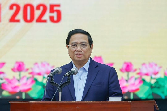 Quảng Nam: Tăng trưởng kinh tế năm 2025 phải đạt ít nhất 10% Quảng Nam: Tăng trưởng kinh tế năm 2025 phải đạt ít nhất 10%