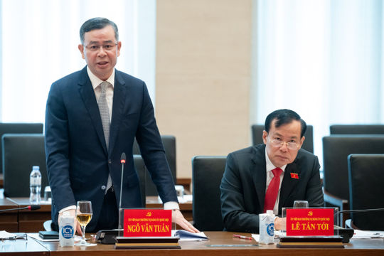 Lãnh đạo thực hiện toàn diện, hiệu quả nhiệm vụ chính trị của Quốc hội 