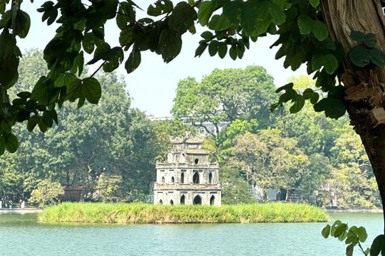 Hà Nội: Kinh tế khởi sắc từ tháng đầu năm Hà Nội: Kinh tế khởi sắc từ tháng đầu năm