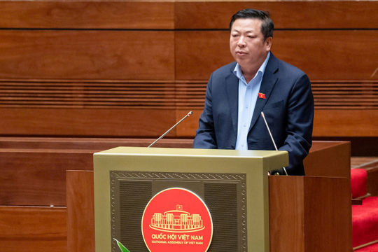 Phân cấp mạnh mẽ cho Hà Nội và Thành phố Hồ Chí Minh đầu tư mạng lưới đường sắt đô thị Phân cấp mạnh mẽ cho Hà Nội và Thành phố Hồ Chí Minh đầu tư mạng lưới đường sắt đô thị