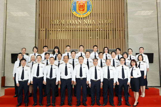 Chi bộ Thanh tra Kiểm toán nhà nước: Thống nhất, đoàn kết, nỗ lực hoàn thành tốt nhiệm vụ Chi bộ Thanh tra Kiểm toán nhà nước: Thống nhất, đoàn kết, nỗ lực hoàn thành tốt nhiệm vụ