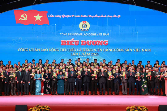 Lan tỏa khát vọng, ý chí vươn lên của người đảng viên - công nhân thời đại mới