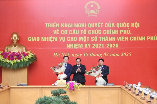 Cùng toàn Đảng, toàn dân đưa đất nước bước vào kỷ nguyên mới phát triển giàu mạnh, thịnh vượng Cùng toàn Đảng, toàn dân đưa đất nước bước vào kỷ nguyên mới phát triển giàu mạnh, thịnh vượng
