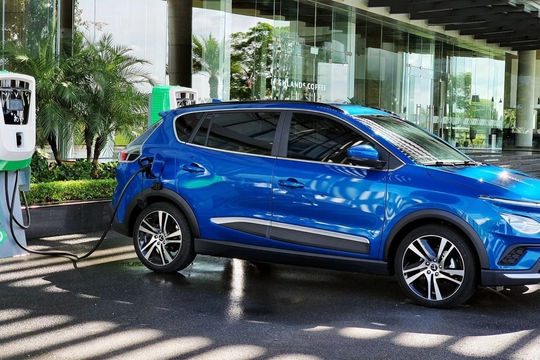 Ô tô điện chạy pin nộp lệ phí trước bạ lần đầu tăng đột biến Ô tô điện chạy pin nộp lệ phí trước bạ lần đầu tăng đột biến