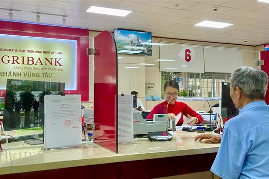 Sẵn sàng nguồn vốn và ổn định lãi suất để hỗ trợ doanh nghiệp