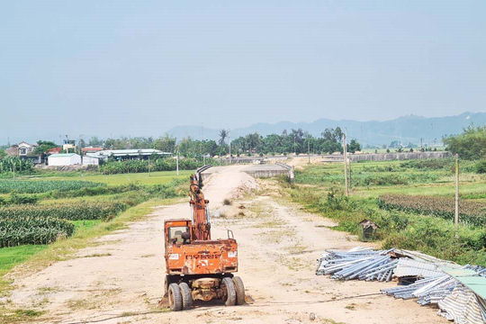 239 dự án ở Quảng Nam chậm tiến độ, kém hiệu quả, lãng phí 239 dự án ở Quảng Nam chậm tiến độ, kém hiệu quả, lãng phí