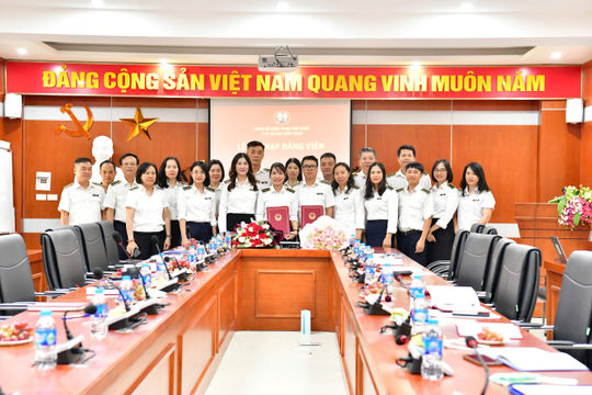 Chi bộ Báo Kiểm toán: Vượt thách thức, ghi dấu ấn phát triển Chi bộ Báo Kiểm toán: Vượt thách thức, ghi dấu ấn phát triển