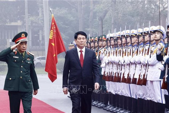 Chủ tịch nước Lương Cường làm việc với Bộ Quốc phòng