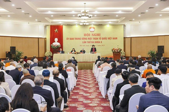 Đồng lòng chung sức xây dựng đất nước phát triển giàu mạnh, thịnh vượng