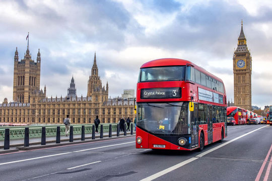 Vương quốc Anh nỗ lực cải cách ngành tài chính Vương quốc Anh nỗ lực cải cách ngành tài chính