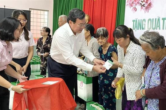 Sử dụng hiệu quả các nguồn lực, thúc đẩy giảm nghèo bền vững Sử dụng hiệu quả các nguồn lực, thúc đẩy giảm nghèo bền vững