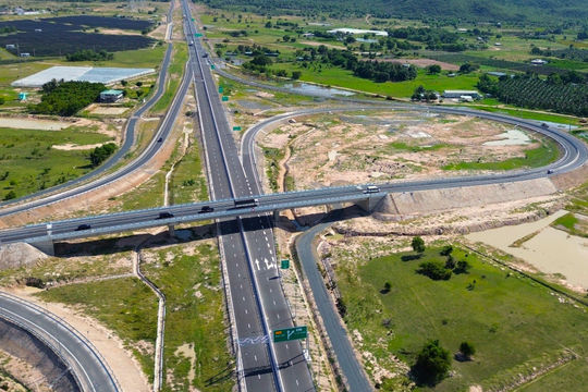 Gỡ vướng cho các dự án giao thông quan trọng quốc gia Gỡ vướng cho các dự án giao thông quan trọng quốc gia