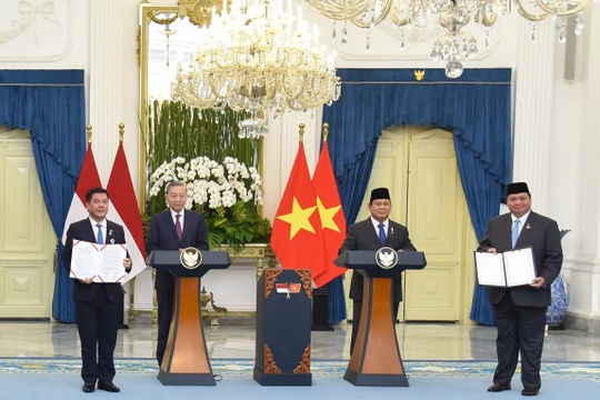 Tuyên bố chung về việc tăng cường quan hệ song phương giữa Indonesia và Việt Nam
