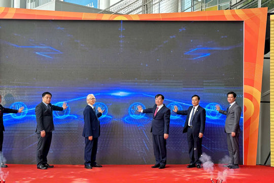 Hà Nội chính thức khởi động “Ngày Quyền của người tiêu dùng Việt Nam"  Hà Nội chính thức khởi động “Ngày Quyền của người tiêu dùng Việt Nam"