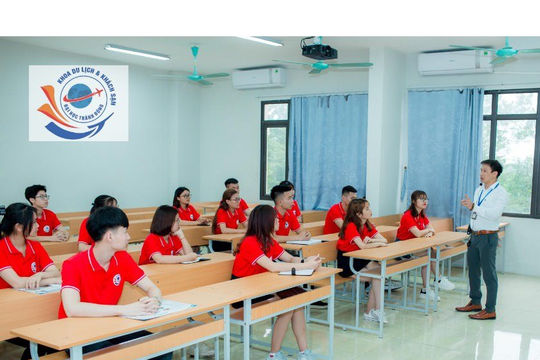 Phát triển du lịch thông minh: Bắt đầu từ con người