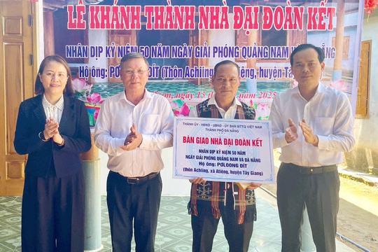 Đà Nẵng: Trao tặng 100 căn nhà Đại đoàn kết 