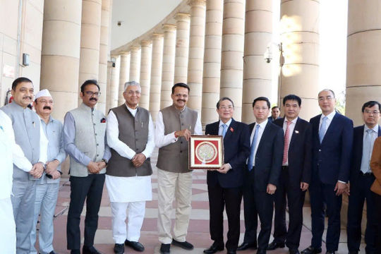 Tăng cường hợp tác, chia sẻ kinh nghiệm xây dựng pháp luật về quản lý tài chính, ngân sách