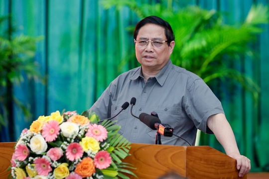 Bình Định cần tiên phong hơn nữa để phát triển nhanh và bền vững Bình Định cần tiên phong hơn nữa để phát triển nhanh và bền vững