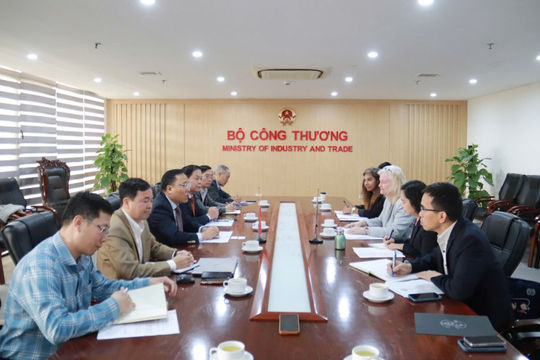 Mong muốn đẩy mạnh hợp tác với Hoa Kỳ phát triển năng lượng hạt nhân Mong muốn đẩy mạnh hợp tác với Hoa Kỳ phát triển năng lượng hạt nhân