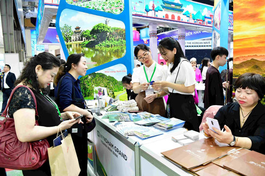 Săn vé máy bay giá rẻ tại Hội chợ Du lịch Quốc tế Việt Nam 2025