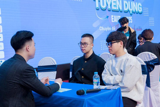 Doanh nghiệp mở rộng kinh doanh, thị trường lao động khởi sắc Doanh nghiệp mở rộng kinh doanh, thị trường lao động khởi sắc