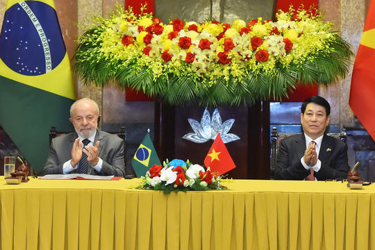 Chủ tịch nước Lương Cường và Tổng thống Brazil chủ trì cuộc họp báo Chủ tịch nước Lương Cường và Tổng thống Brazil chủ trì cuộc họp báo
