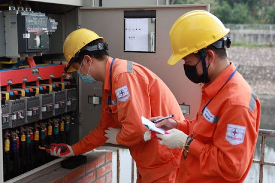 Điều chỉnh giá bán lẻ điện bình quân tối thiểu 3 tháng