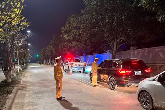 Lực lượng cảnh sát giao thông bám sát địa bàn, vì trật tự, an toàn cho nhân dân