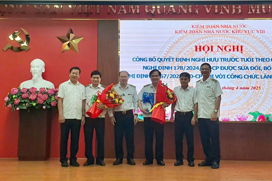 Kiểm toán nhà nước khu vực VIII tổ chức công bố Quyết định nghỉ hưu trước tuổi theo Nghị định số 178/2024/NĐ-CP Kiểm toán nhà nước khu vực VIII tổ chức công bố Quyết định nghỉ hưu trước tuổi theo Nghị định số 178/2024/NĐ-CP