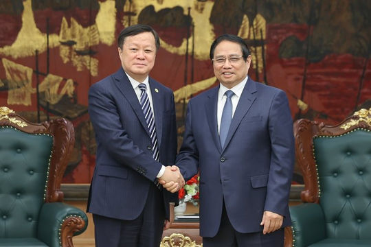 Đề nghị Tập đoàn COMAC hỗ trợ Việt Nam phát triển ngành kinh tế hàng không