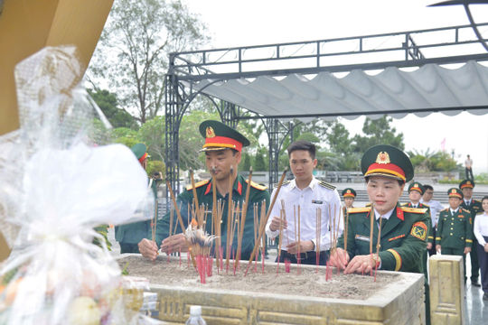 Kiểm toán nhà nước tham gia hành trình về nguồn và đền ơn, đáp nghĩa Kiểm toán nhà nước tham gia hành trình về nguồn và đền ơn, đáp nghĩa