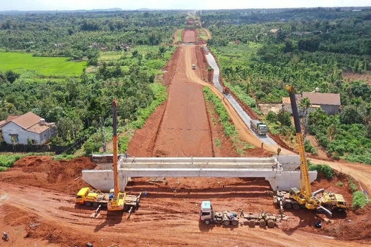 Tỉnh Đắk Lắk đề nghị điều chỉnh thiết kế nút giao cuối tuyến cao tốc Khánh Hòa - Buôn Ma Thuột Tỉnh Đắk Lắk đề nghị điều chỉnh thiết kế nút giao cuối tuyến cao tốc Khánh Hòa - Buôn Ma Thuột