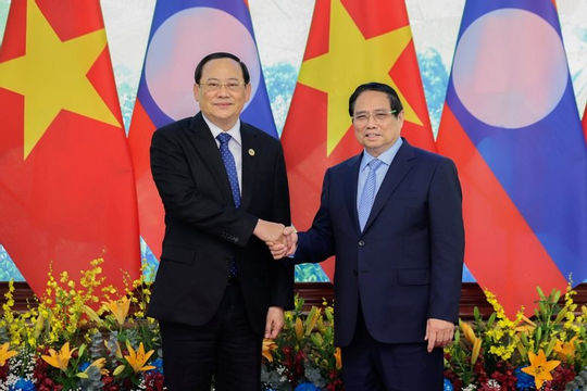 Việt Nam - Lào hướng tới kim ngạch thương mại song phương 5 tỷ USD Việt Nam - Lào hướng tới kim ngạch thương mại song phương 5 tỷ USD